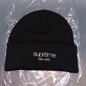 Supreme FW19 Radar Beanie